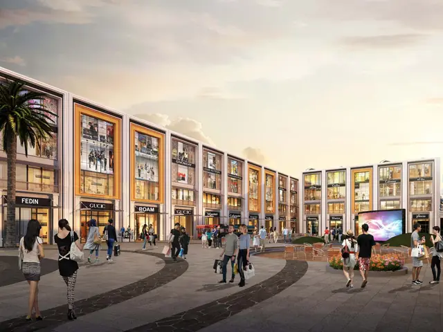 Pyramid Grand Vista 73 - pedestrian plaza with LED screen (design render)